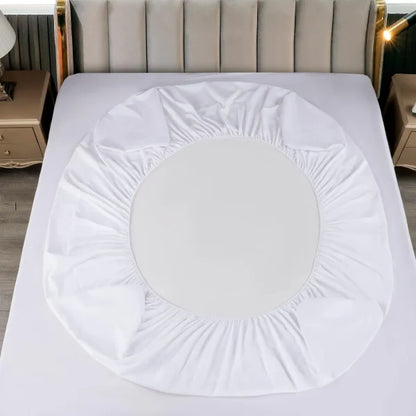 Husa de pat impermeabila cu elastic, culoare alba, + 2 fete de perna